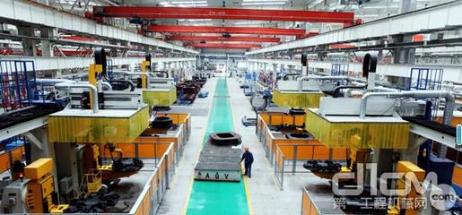 徐工炫動工業(yè)4.0時代新“魔方” 互聯(lián)網(wǎng)+工程機(jī)械的創(chuàng)新融合